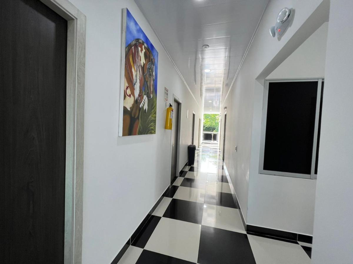 Hotel Magfair Doradal Extérieur photo
